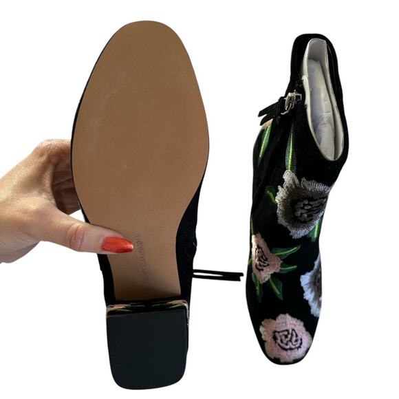 Rebecca Minkoff Bryce Floral Embroidery Black Ankle Booties Women’s Size 6 NWT - Picture 5 of 7